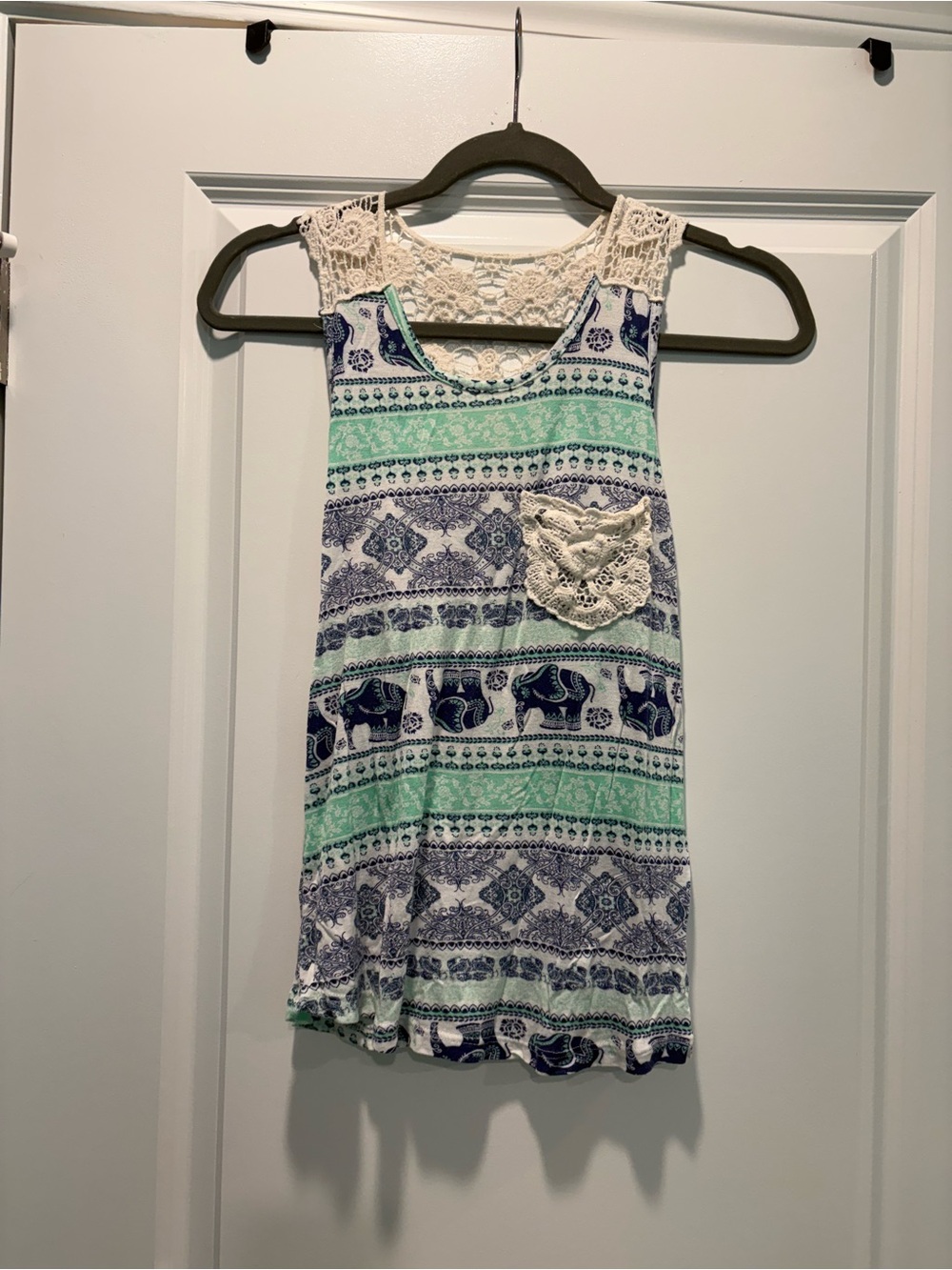 Rue21 Boho Elephant Print Crochet Lace Tank Top Small